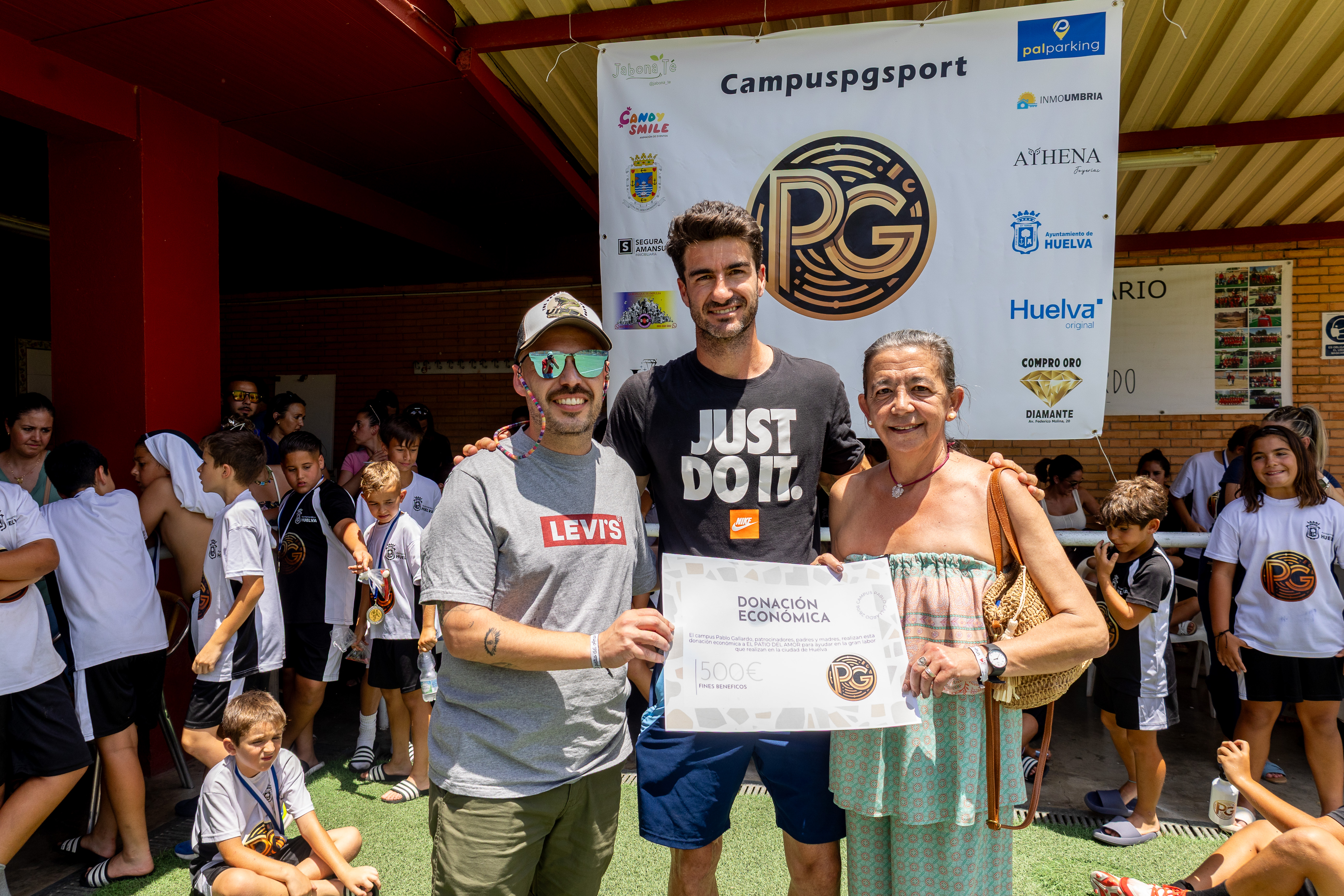 El Campus Pablo Gallardo dona parte de su recaudacion a El Patio del Amor